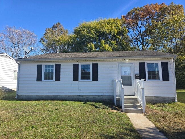 Building Photo - 3 bedroom house in Hopewell
