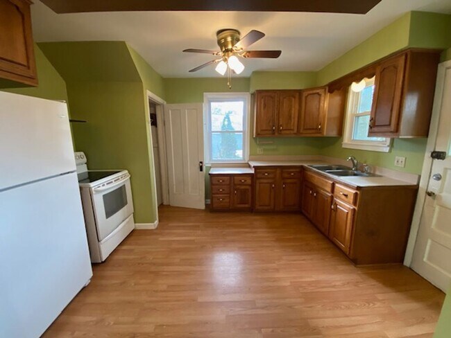 Photo - Fenced Yard + Porch in Goodyear Heights—3B...