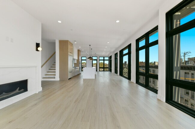 Photo - 14 Green St Unidad PH2