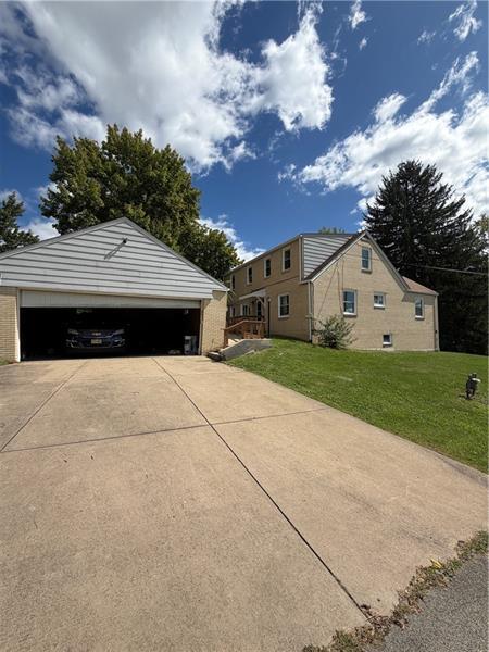 306 Valley Dr
