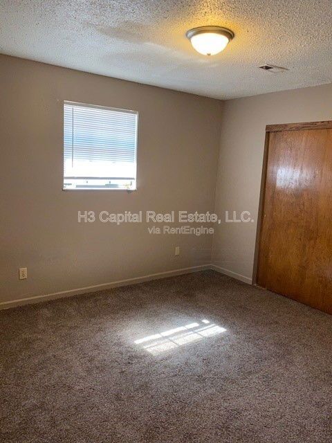 Photo - 2 Georgetown Dr