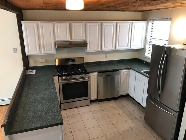 Photo - 44 Valentine St