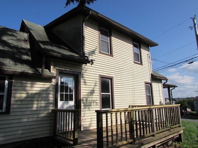 Photo - Home in the Country with Laundry Connections!