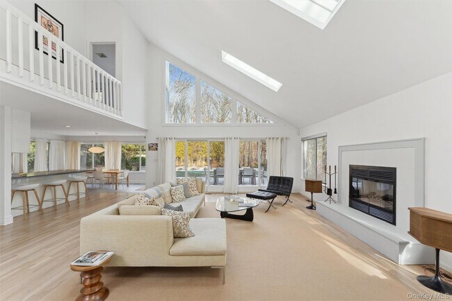 Photo - 24 Quogue Riverhead Rd