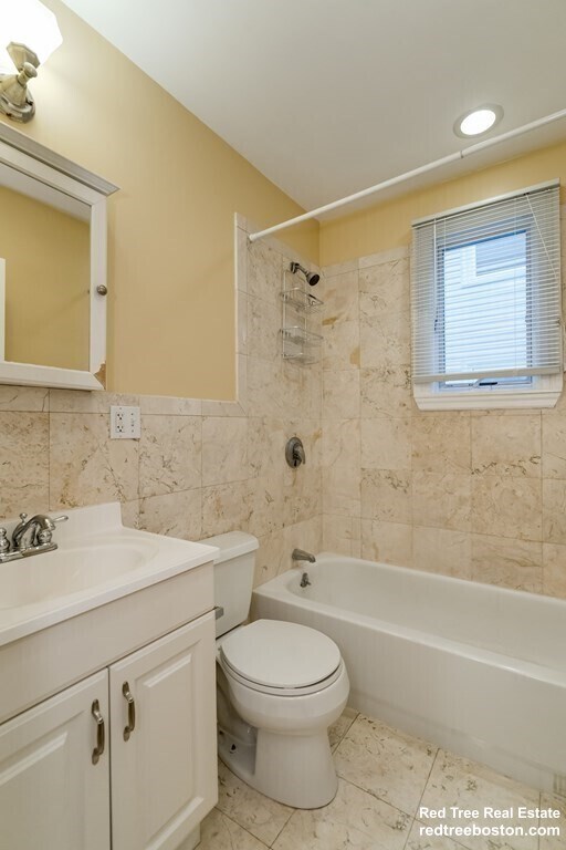 Photo - 164 Boylston St Unit 3