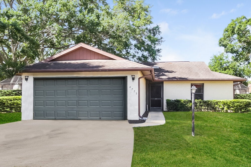 Photo - 4725 Country Oaks Blvd