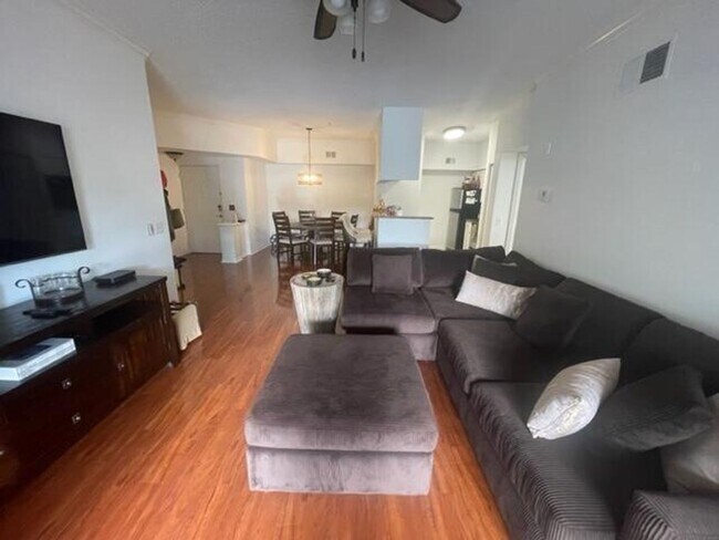 Photo - 3408 Tuscany Way