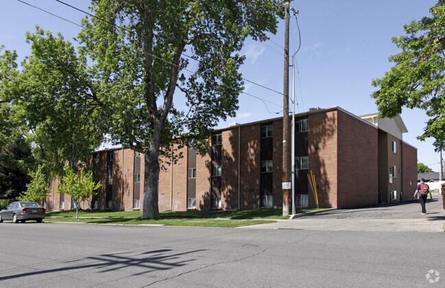 Bountiful Court Apartments
