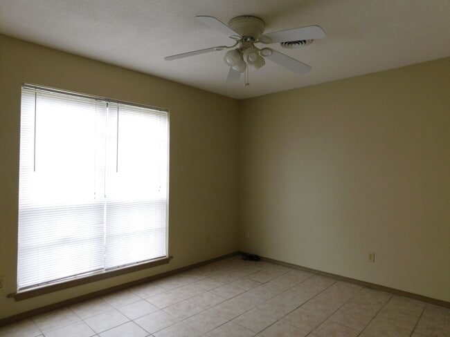Photo - Charming 3 Bedroom 2 Bath House