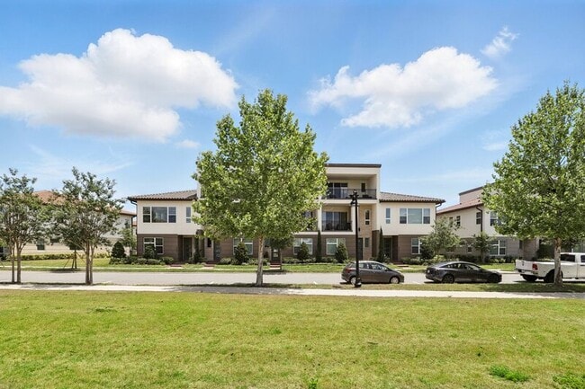 Photo - 9820 Bucklow Hill Dr Condo