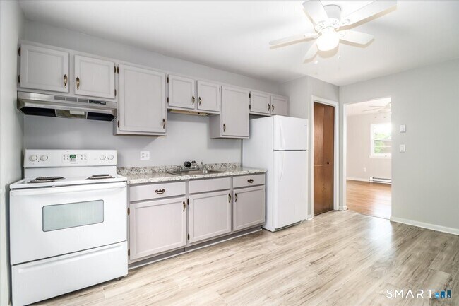 96 Belair Dr Unit 96