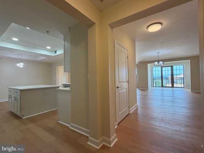 485 Harbor Side St Unit 604