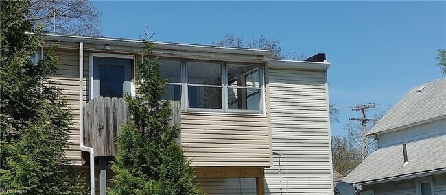 Photo - 956 Grant Ave Unit 3