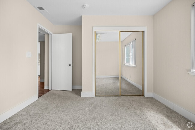 2BD,- 2BA - 1080SF Bedroom