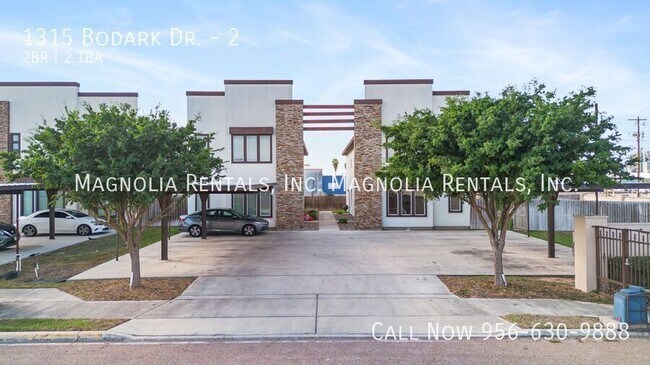 Building Photo - 1315 Bodark Dr Unit 2 Rental