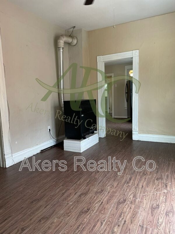 Photo - 1216 Cedar St