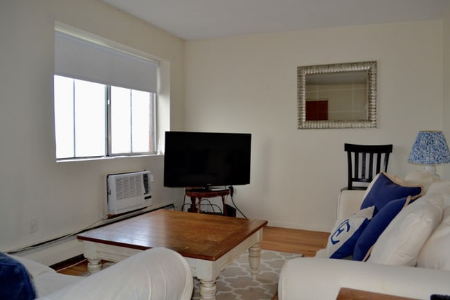 Photo - 133 Heath St Unit 7