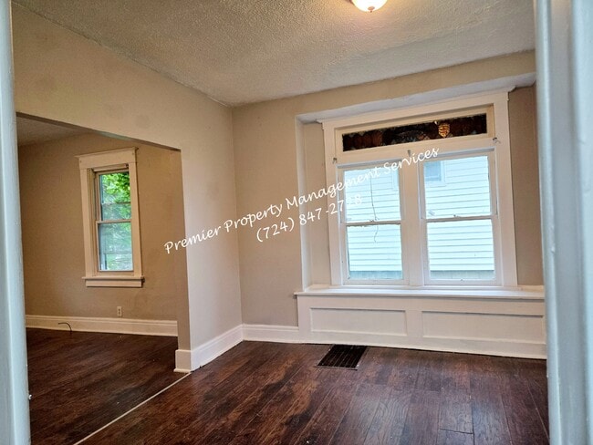 Photo - 1023 Negley St
