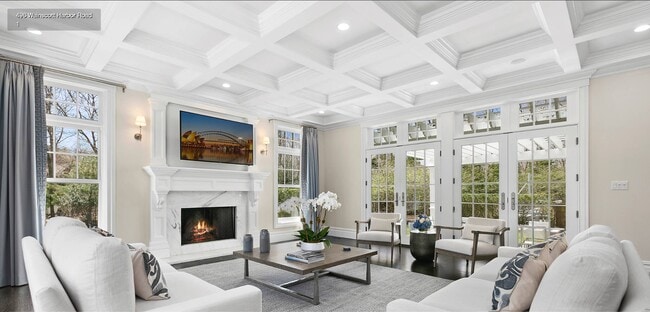 Photo - 496 Wainscott Harbor Rd