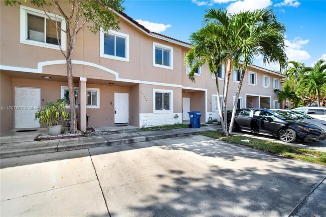 Photo - 17380 SW 140th Ct