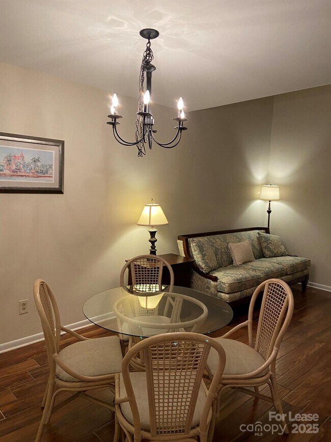 Photo - 6132 Heathstone Ln