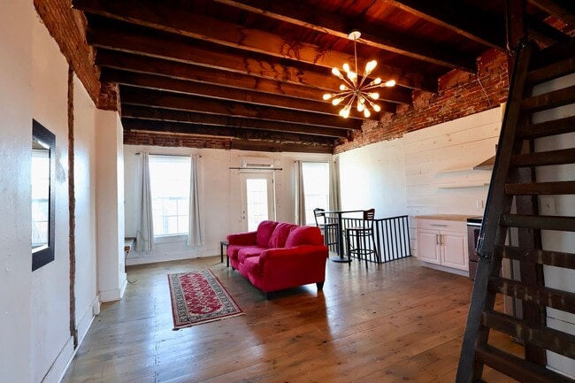 Photo - 343 N Mulberry St Unit Apt 3