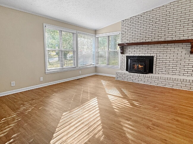 Photo - Newly Remodeled Home in the Heart of Gainesville – Available Now!