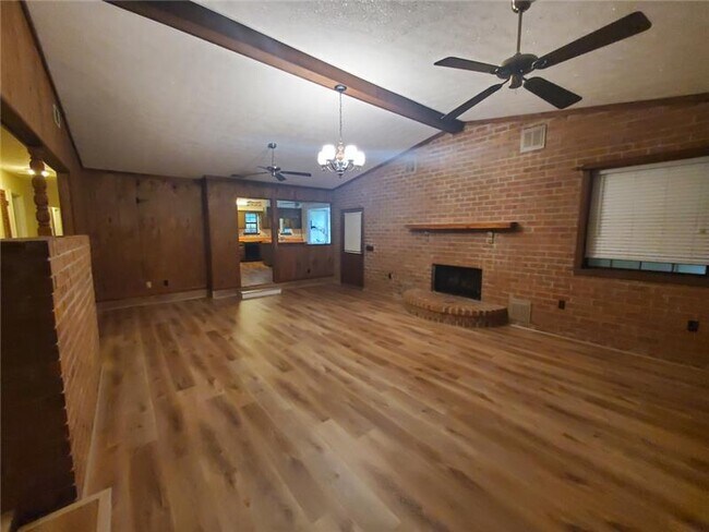 Photo - 117 Maple Dr