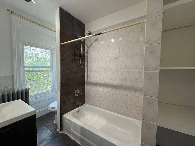 Photo - 70 Brinkerhoff St Unit 3