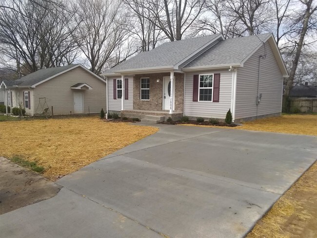 Photo - 2043 Leota St