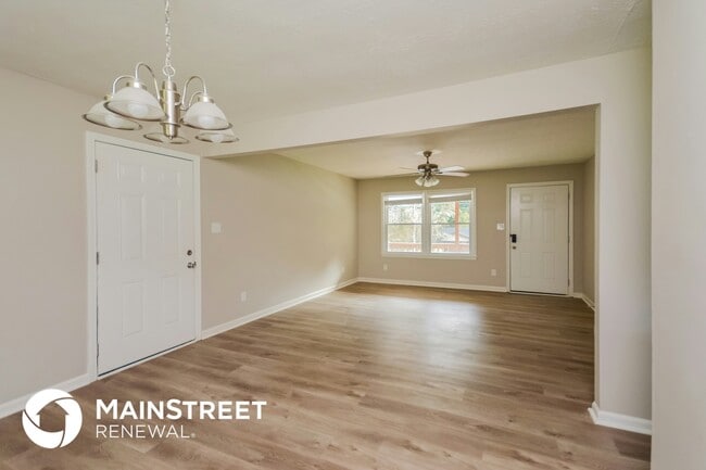 Photo - 10179 Waterford Rd NE