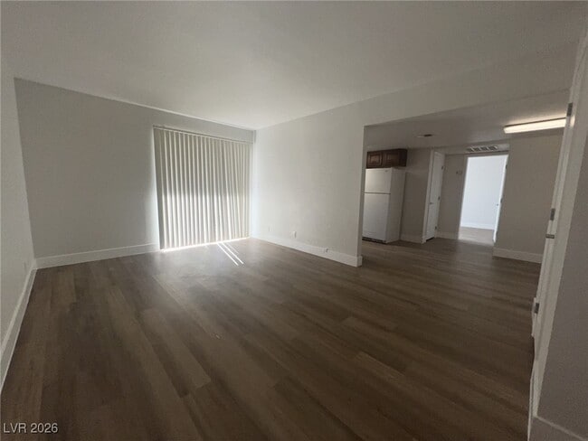 Building Photo - 5060 Indian River Dr Unit 391