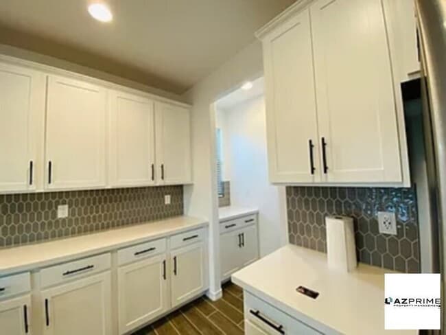 Building Photo - Nice Homes