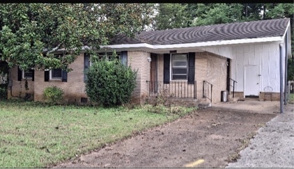 Photo - 2403 Greenhill Dr NW