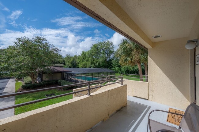 13608 S Village Dr