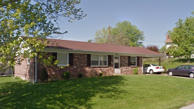 Building Photo - 157 Hager Dr Rental