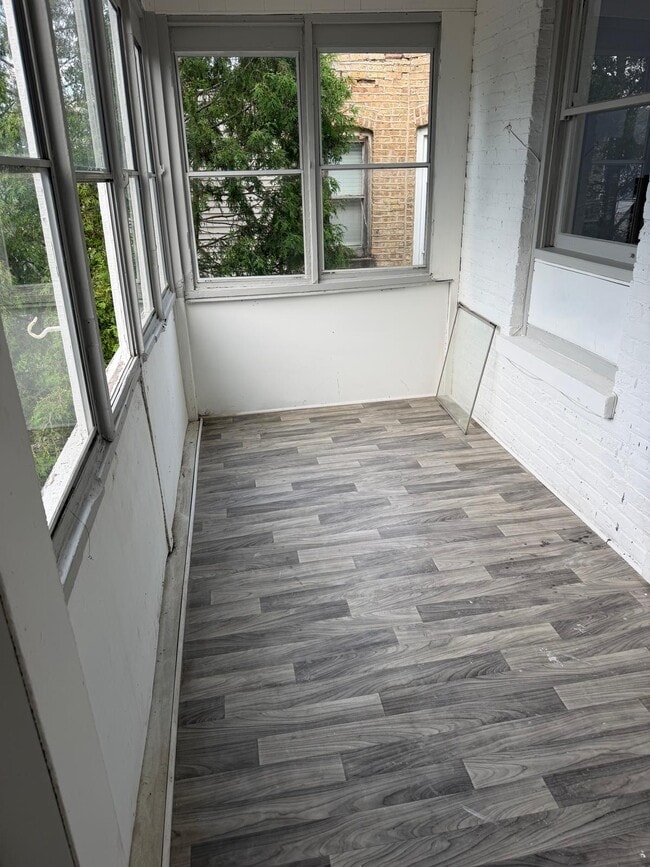 Photo - 3936 W Cornelia Ave Unit 2 nd floor