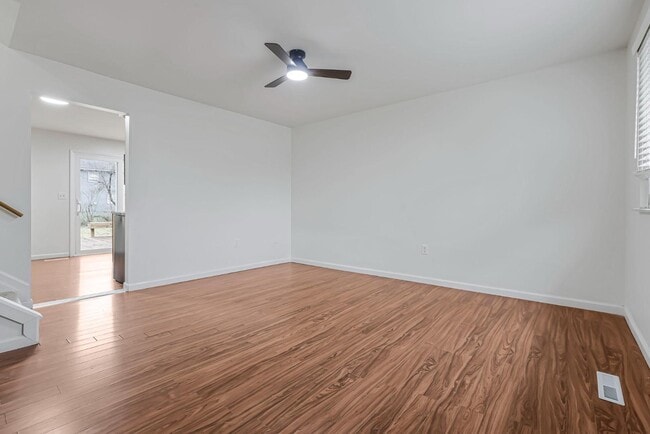 Photo - 6400 Firethorn Ave