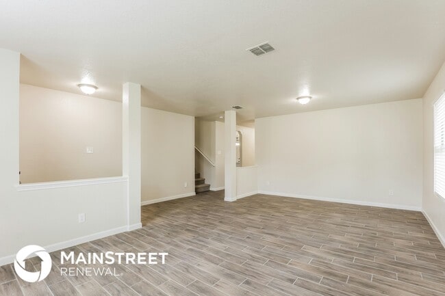 Photo - 212 Bridge Crossing