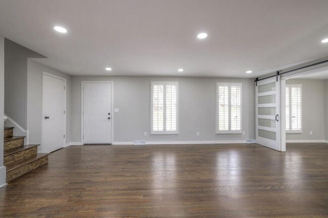 Photo - 10530 W 92nd Pl