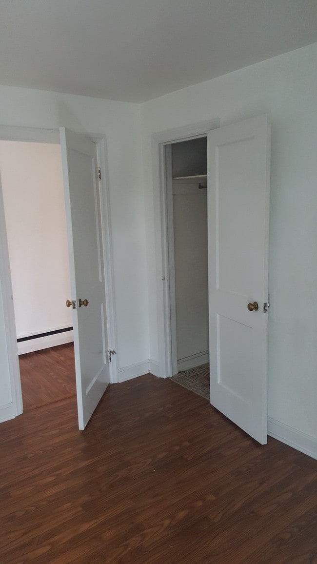 Additional Room #2 closet and entrance view - 618 Biggs Ave Unit 2A