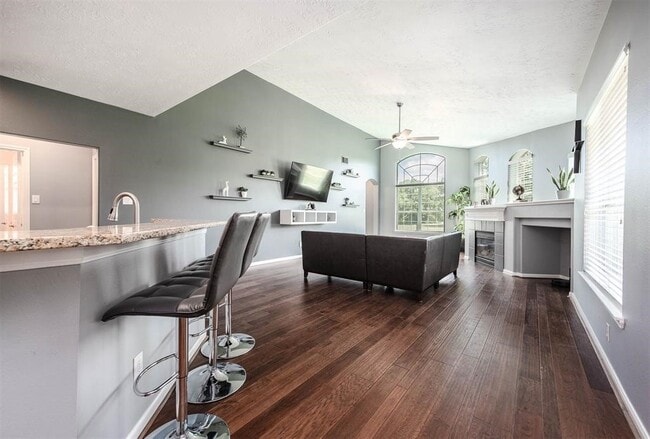 Photo - 3403 E Cedar Hollow Dr