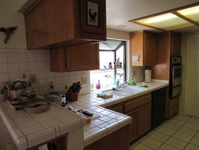 Photo - 3 bed, 2 bath, two car garage Condo on the Central Coast