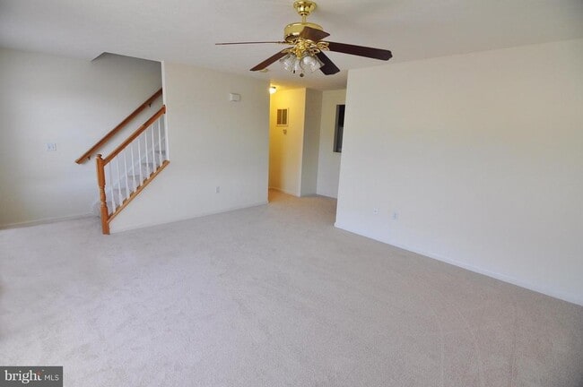 Photo - 117 Scirocco Ln