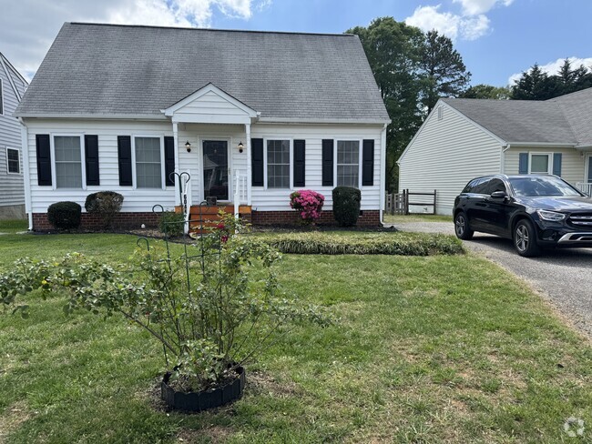 Building Photo - 6041 Ironworks Ct Rental