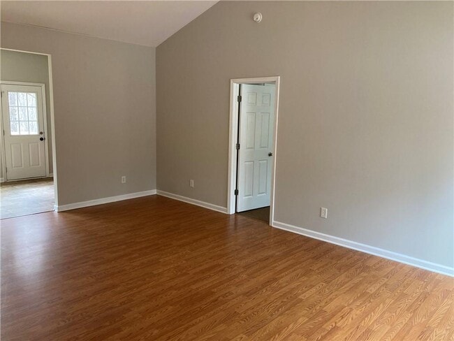 Photo - 273 Housley Dr