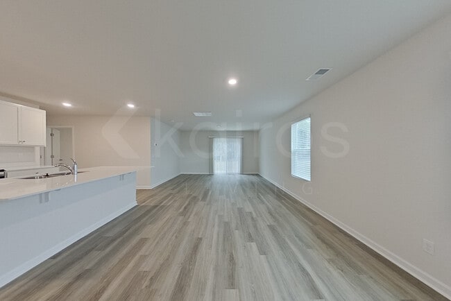 Photo - 115 Inez Ave