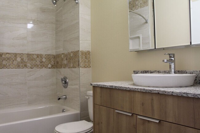 Photo - 200 E Malibu Dr Unit A6