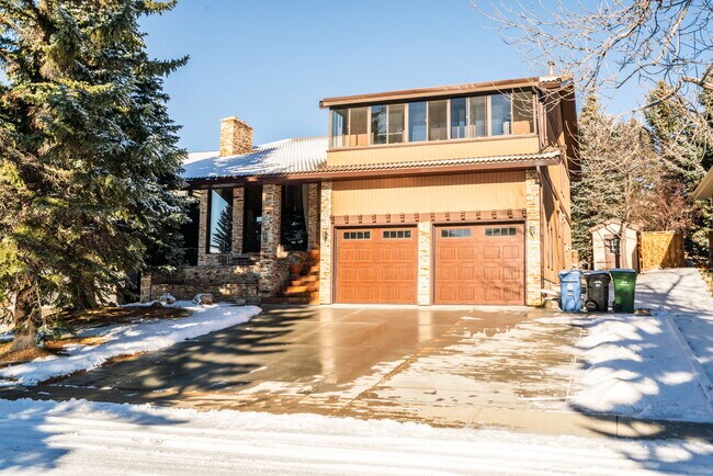 Photo - 836 Edgemont Rd NW