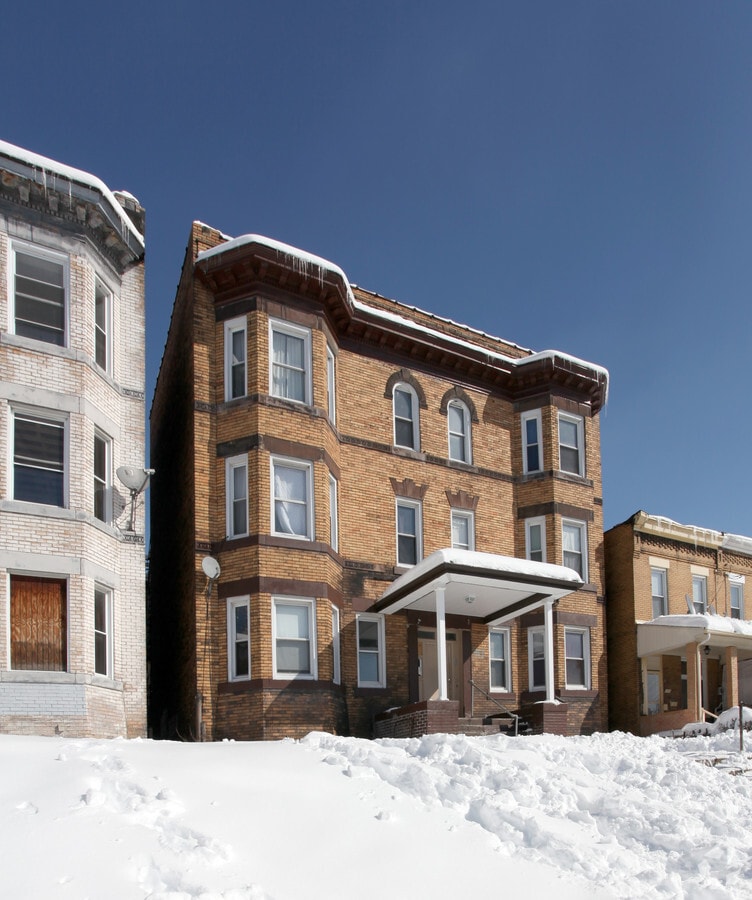 Photo - 343 McKee Pl